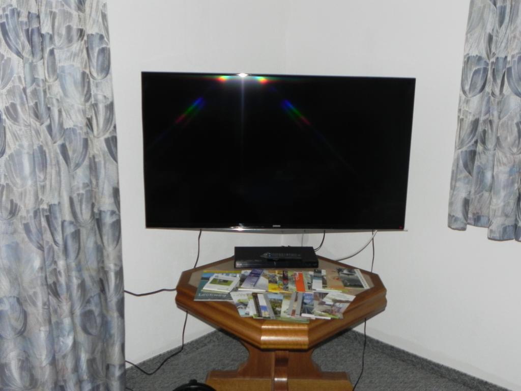 フェレインヴォーヌング シャウツギー ロイテ エクステリア 写真